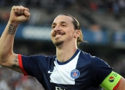 PG中国登录入口-文班亚马末节统治力尽显，雄鹿强势击退黄蜂巩固东部前列